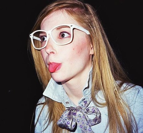 Stevie Wynne Levine naked pornstar img