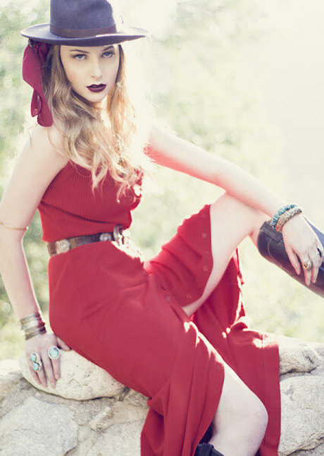 Stevie Wynne Levine model photos