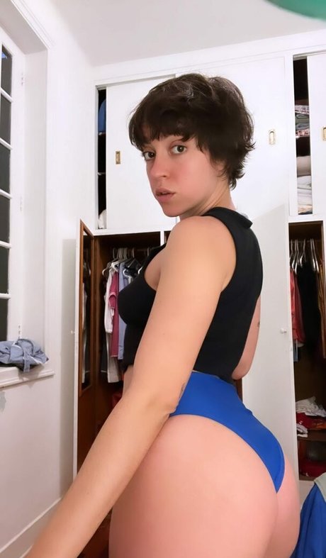 Valentina Bandeira top pornstar photos