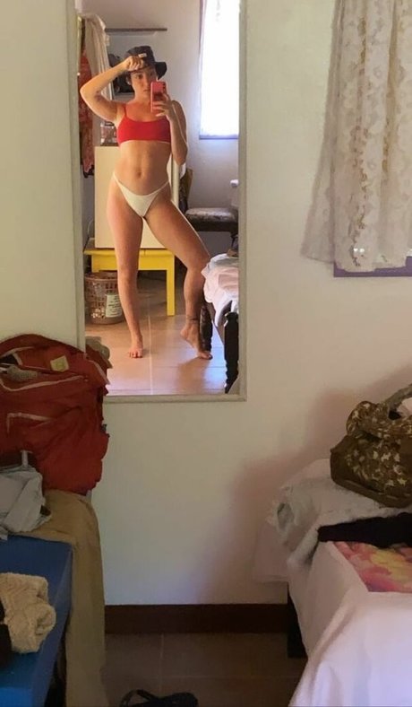 Valentina Bandeira adult actress gallery