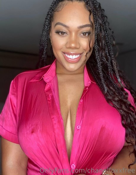 chanelfoxxfree star image