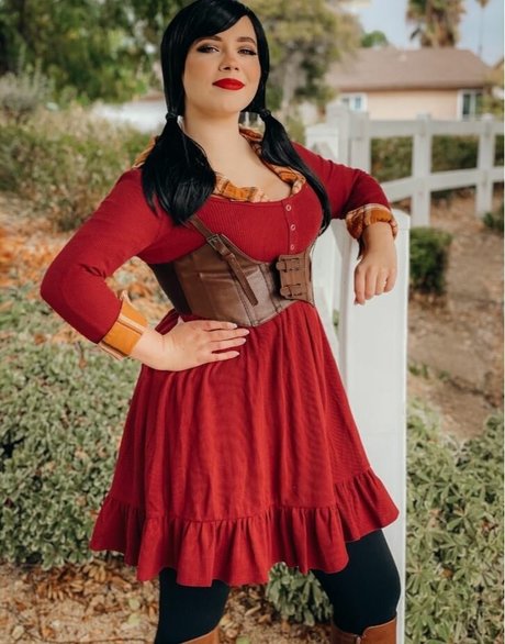 Justseum hot star img