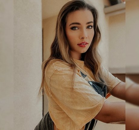 Justseum pornstar sexy img