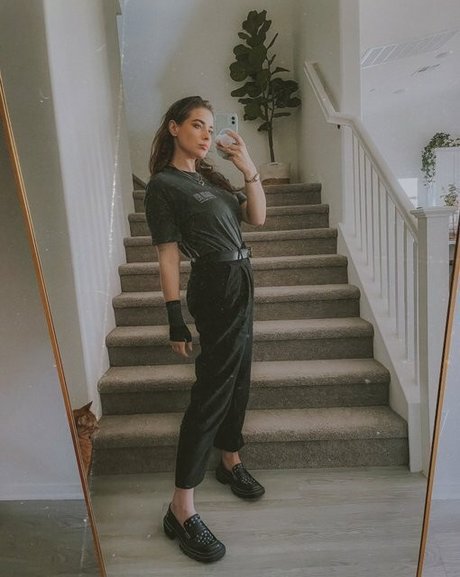 Justseum adult star photos