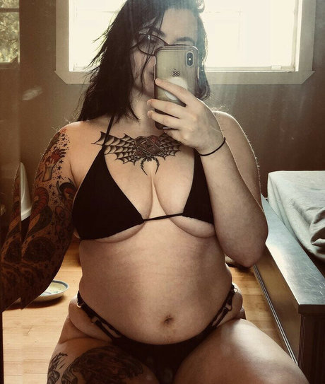 Abhor mistress top pornstar photo