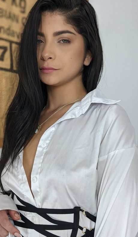 selenakyle69 nudes pornstar images