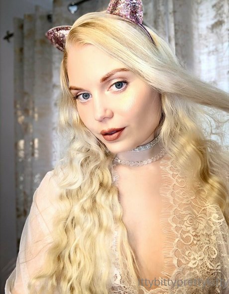 ittybittyprettykittyfree beautiful actress pic