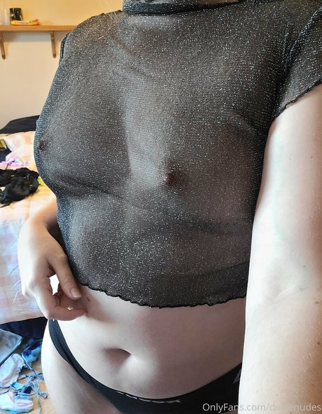 yummarie art actress pics