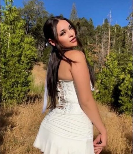 bernaarose model hot photos