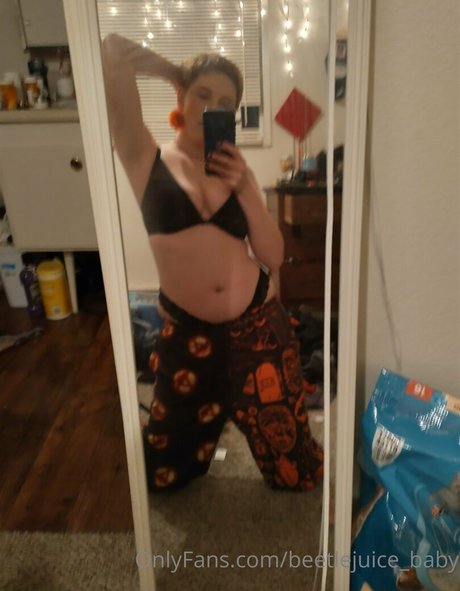 beetlejuice baby nudes star pic