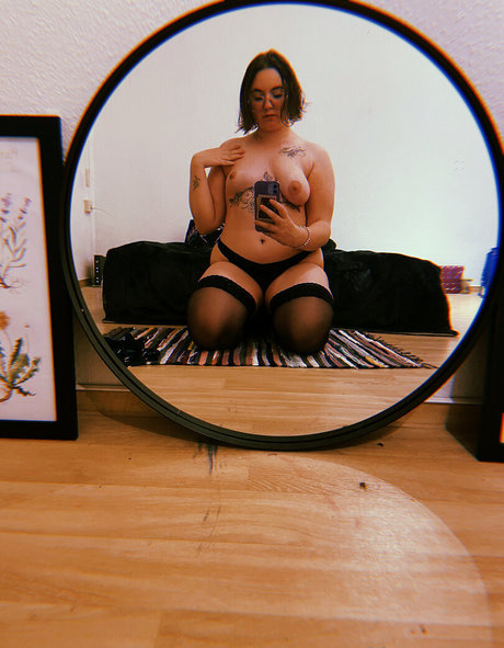 marypoppy top pornstar pictures