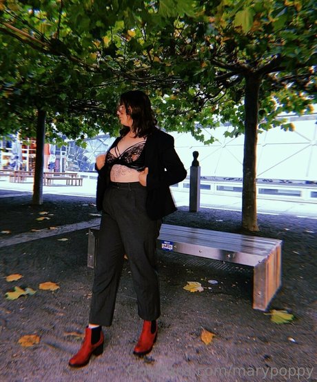 marypoppy model gallery