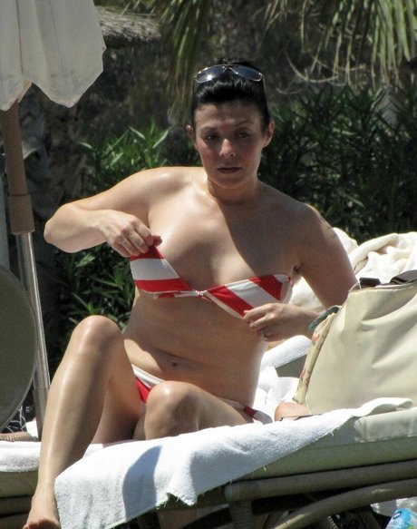 Kym Marsh model pretty gallery