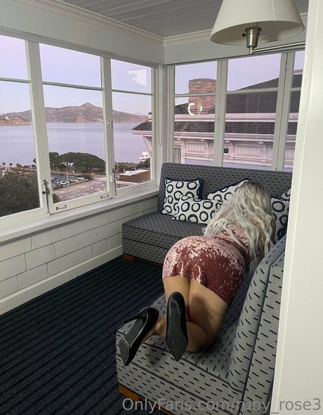 ruby rose3 star top gallery