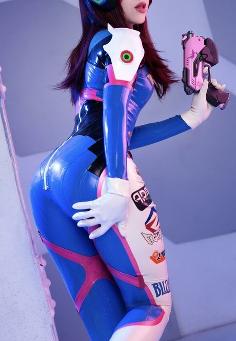 Ami Chan exclusive model photo