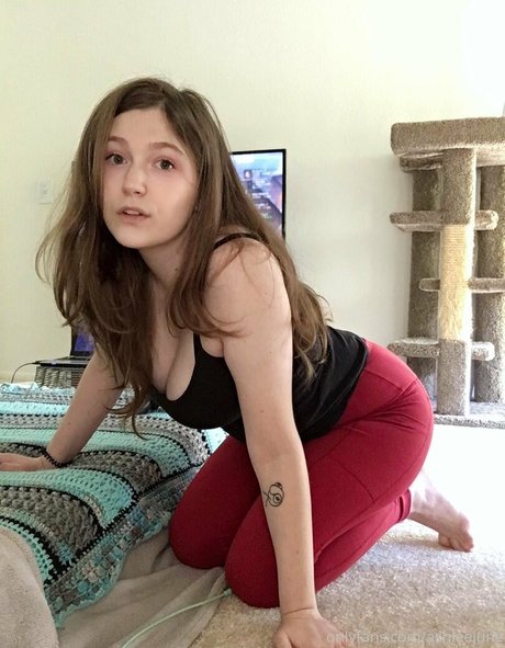 ashleejune pretty star photos