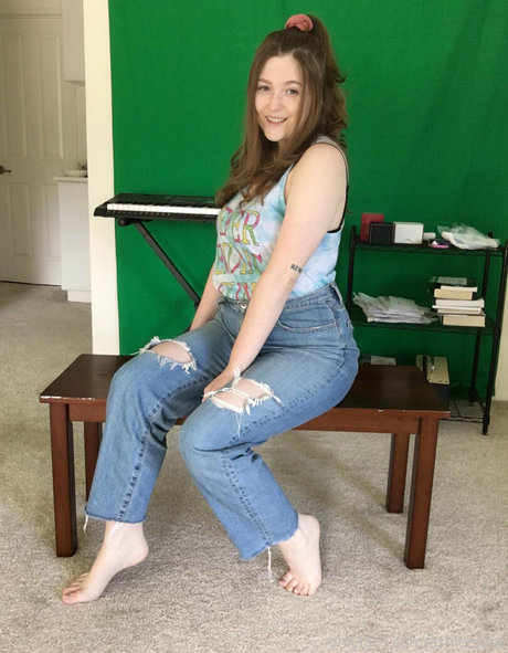 ashleejune porn actress archive