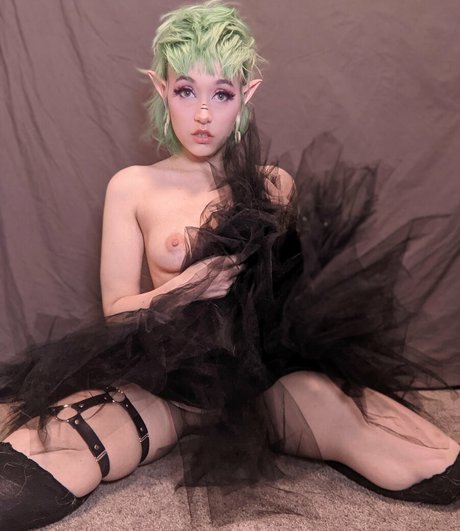 the land of odd star top pic