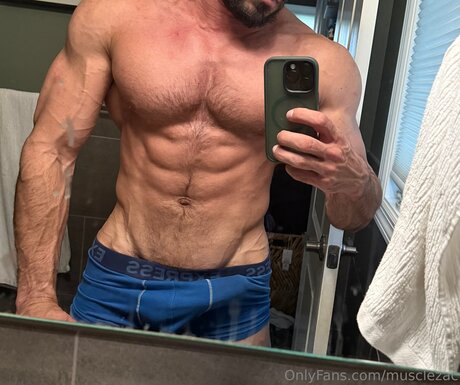 Musclezac adult star img