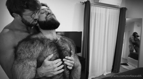 Mrfoxxx85 model pornographic archive