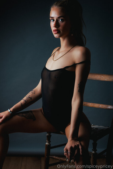 Spiceypricey model adult images