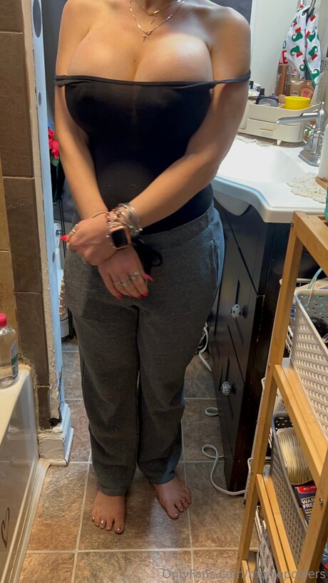 Moxiepowers erotic star picture