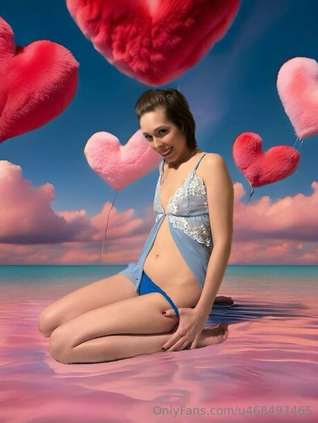 U468497465 nude actress picture