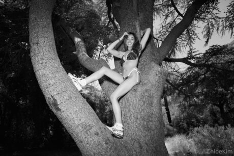 Kim Chloe model xxx images