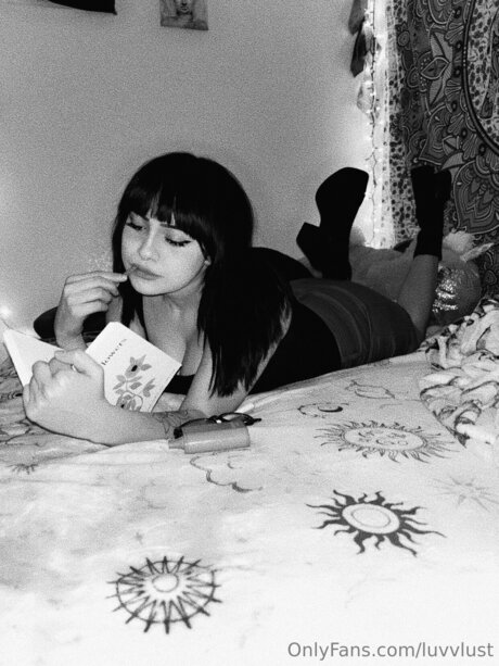 Januarymarii naked actress pics