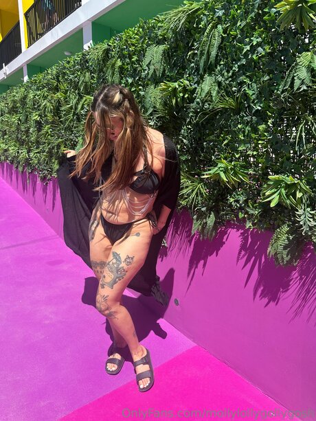 Mollylollygollygosh free model images