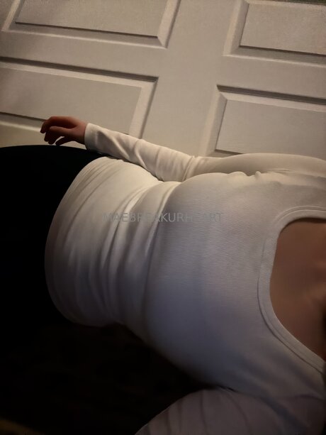 Maebreakurheart pretty pornstar photo