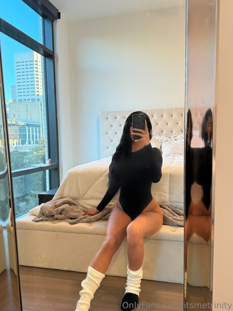 Itsmetrinity star adult img