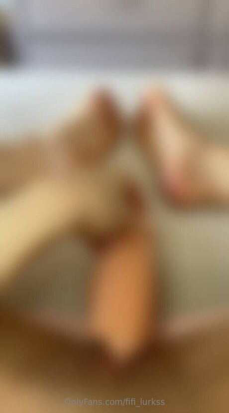 Fifi Lurkss pornstar sex images