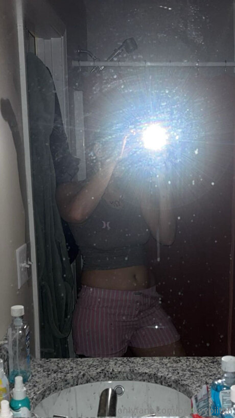 Bekkyybiitch star naked photos