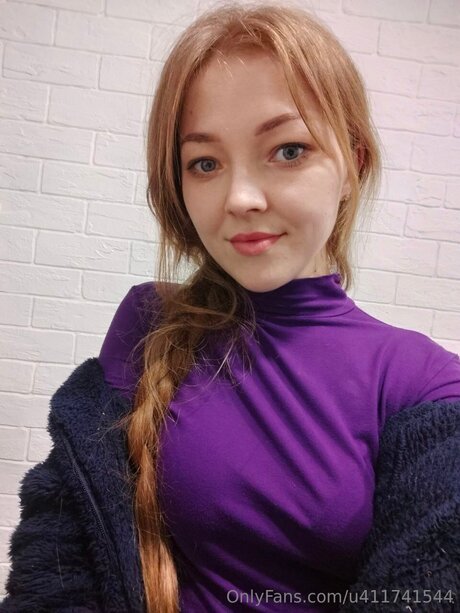 U411741544 model xxx pic