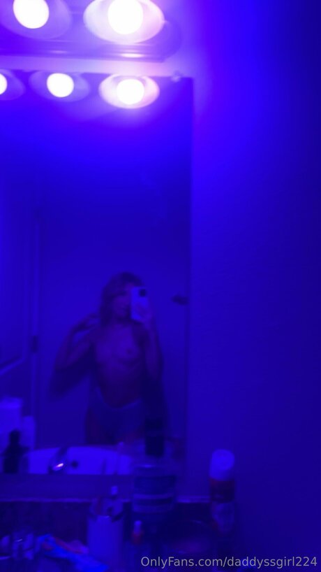 Daddysgirl5678 exclusive model pictures