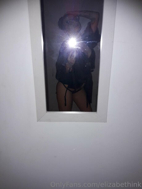 Elizabethink erotic actress img