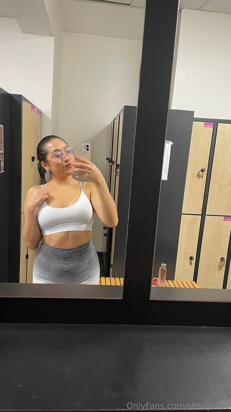 Shhhjuliiie perfect pornstar pic