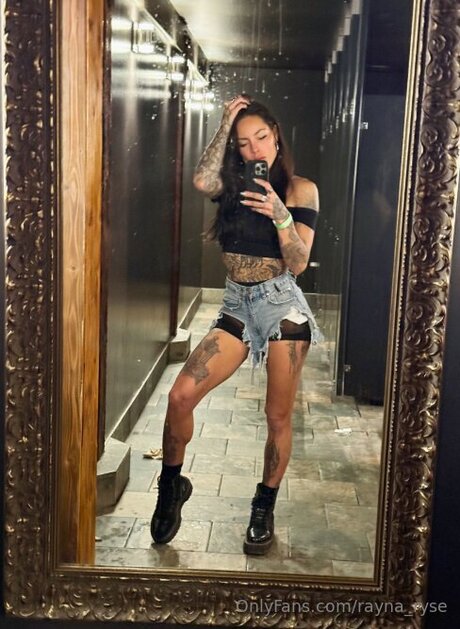 Rayna Ryse porn star pics
