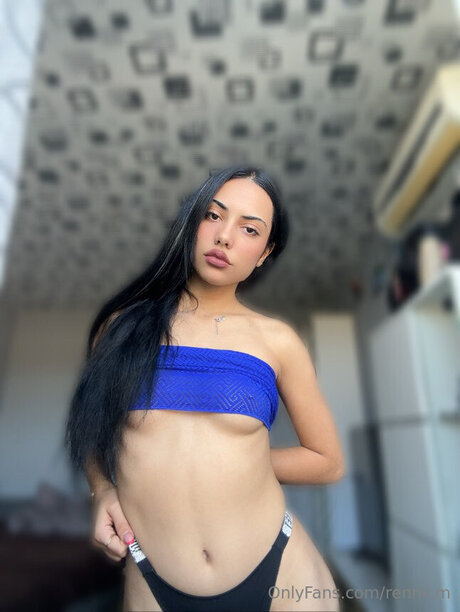 Rennii M nudes actress archive