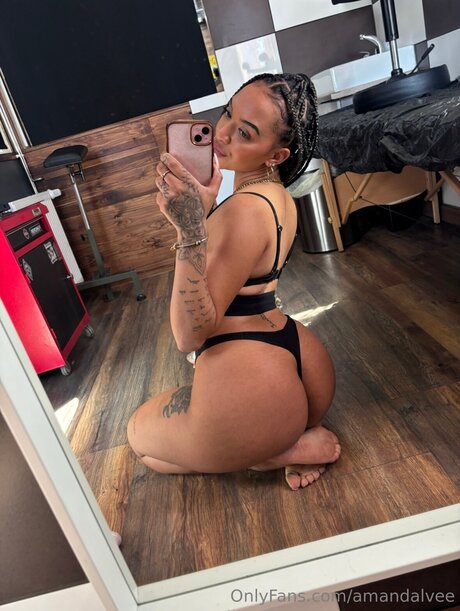 Amandalvee erotic pornstar archive