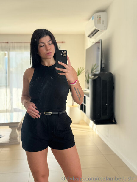 Realamberlushh free star pictures