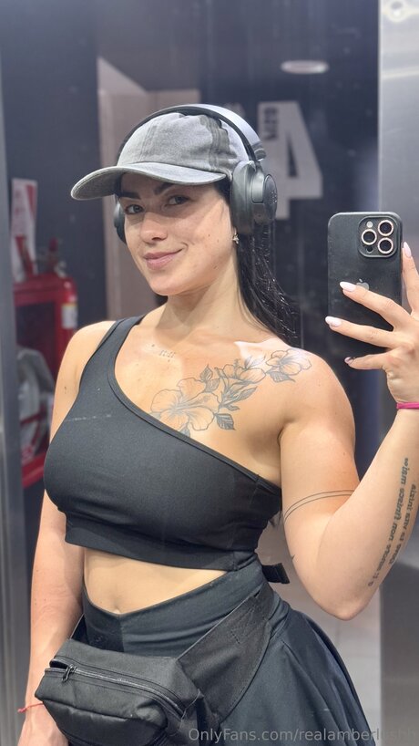 Realamberlushh nude pornstar galleries