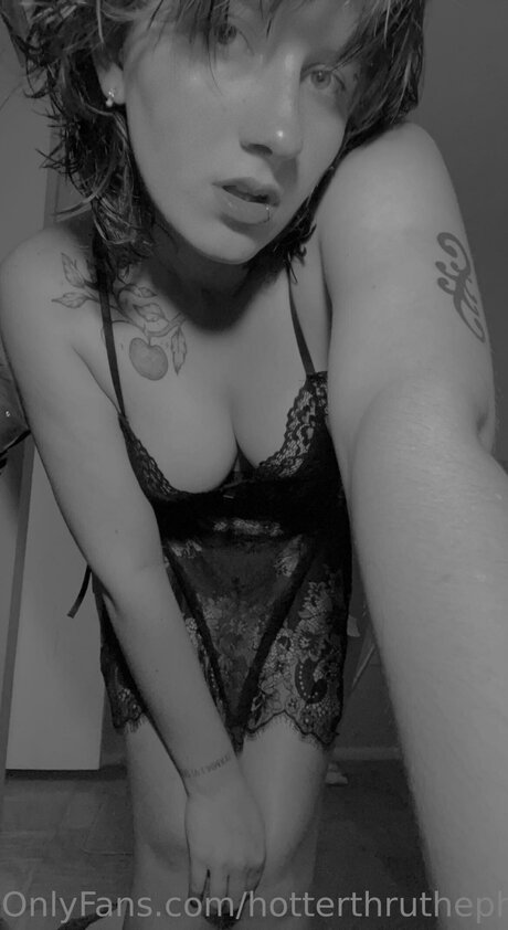 Ineedtopayforcollege model perfect image