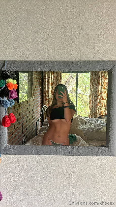 Khoeex model pornographic images