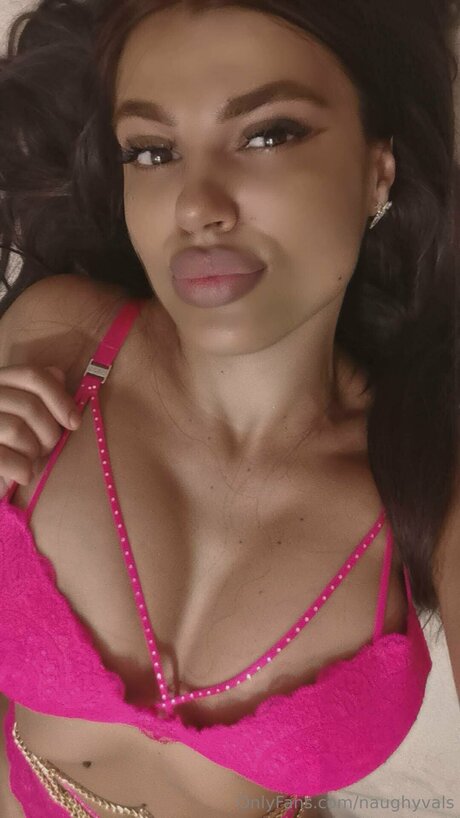 Naughtyvals hot pornstar pic