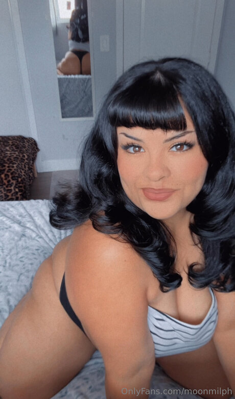 Moonmilph sex star image