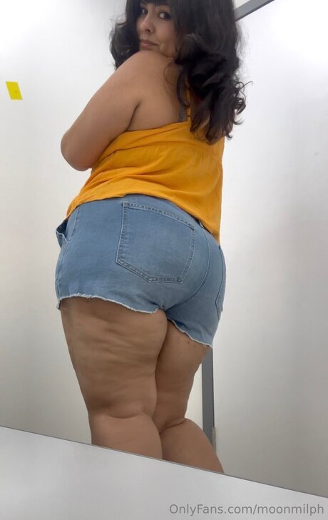 Moonmilph free pornstar photo