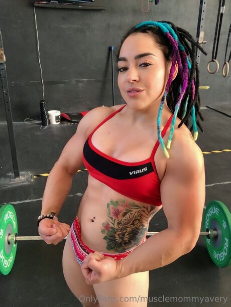 Queenmuscleavery pornstar perfect img