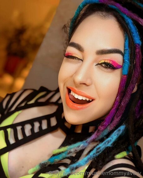 Queenmuscleavery adult actress pictures